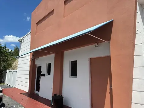 425 NW 10th Terrace Hallandale Beach FL