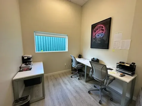 425 NW 10th Terrace Hallandale Beach FL