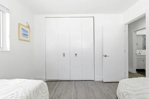 6444 Oak Street Hollywood FL 33024