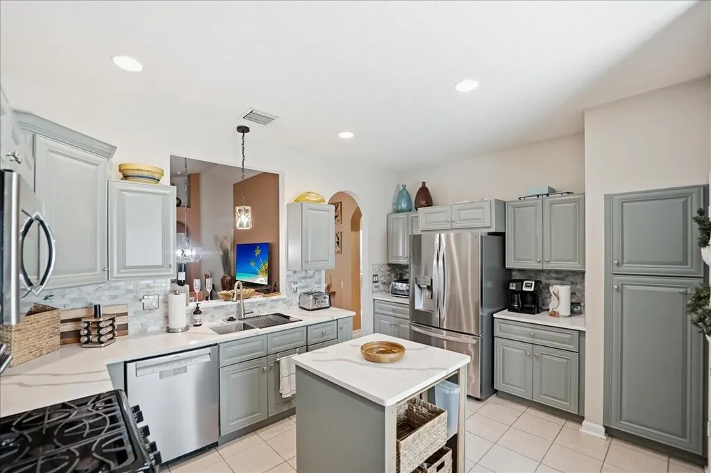 407 NW Granville Street Port St Lucie FL 34986