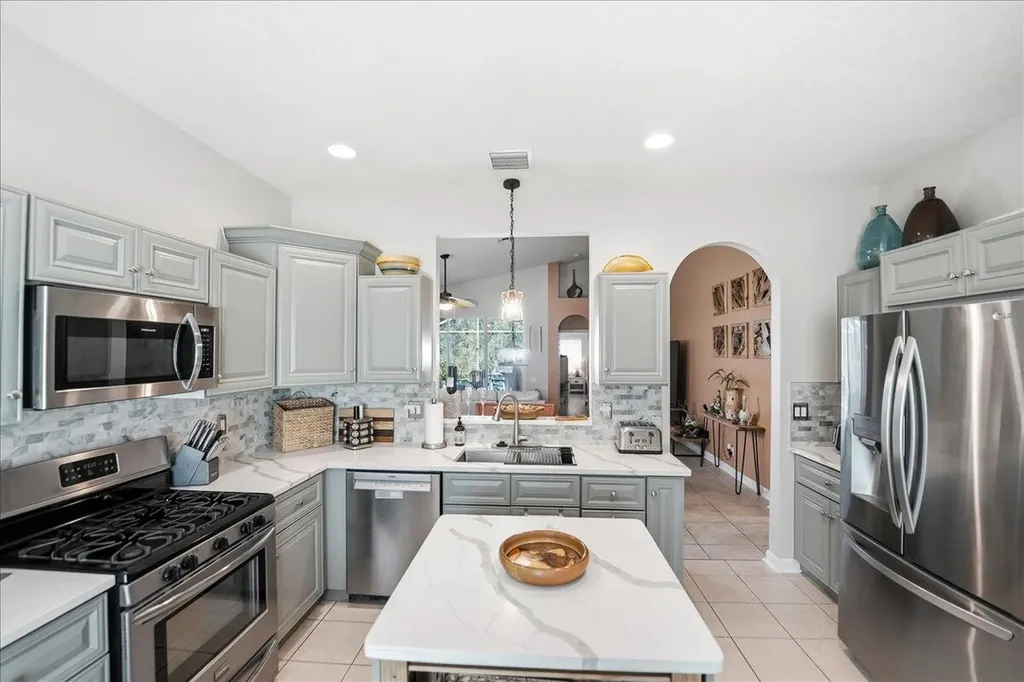 407 NW Granville Street Port St Lucie FL 34986