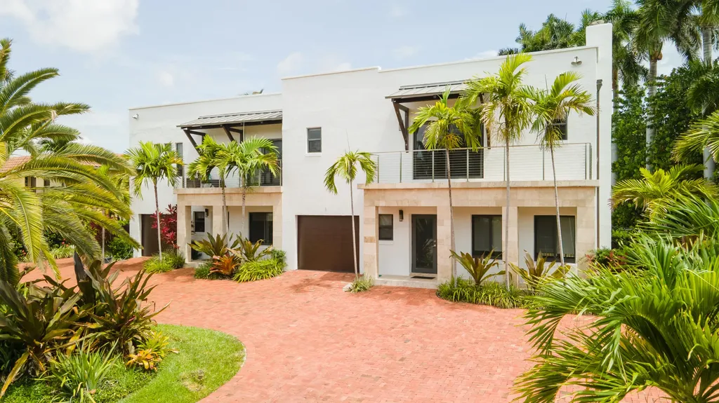 1121 Bel Air Drive Highland Beach FL 33487
