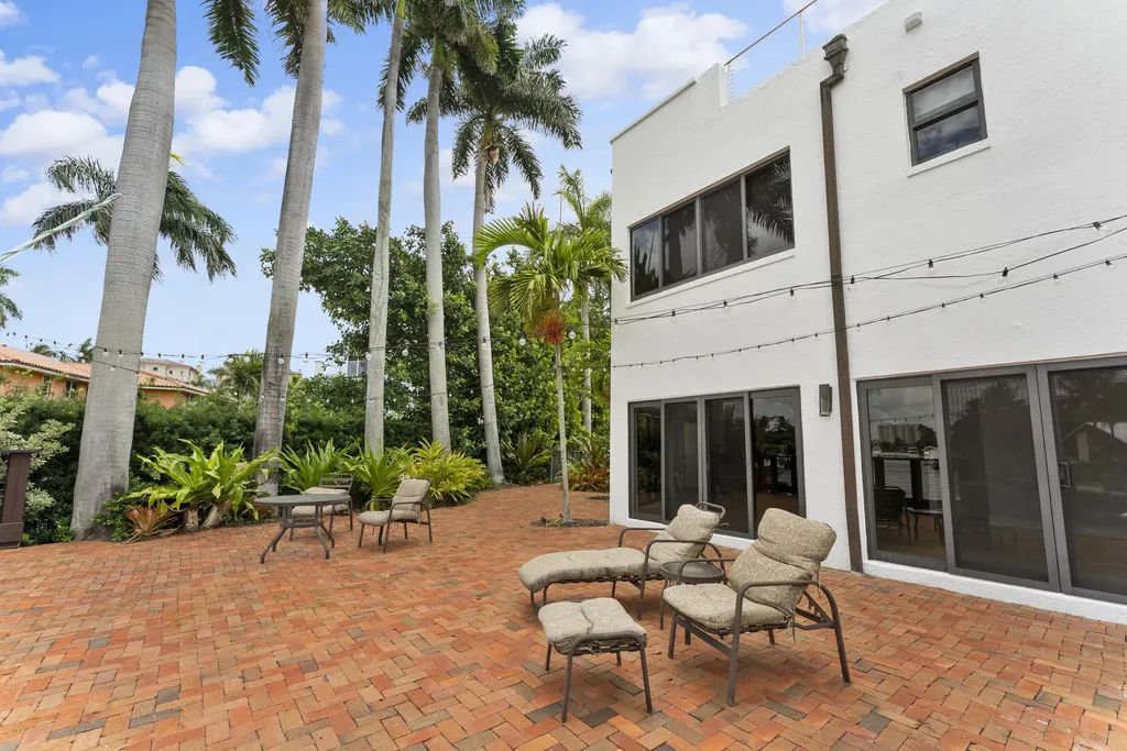 1121 Bel Air Drive Highland Beach FL 33487