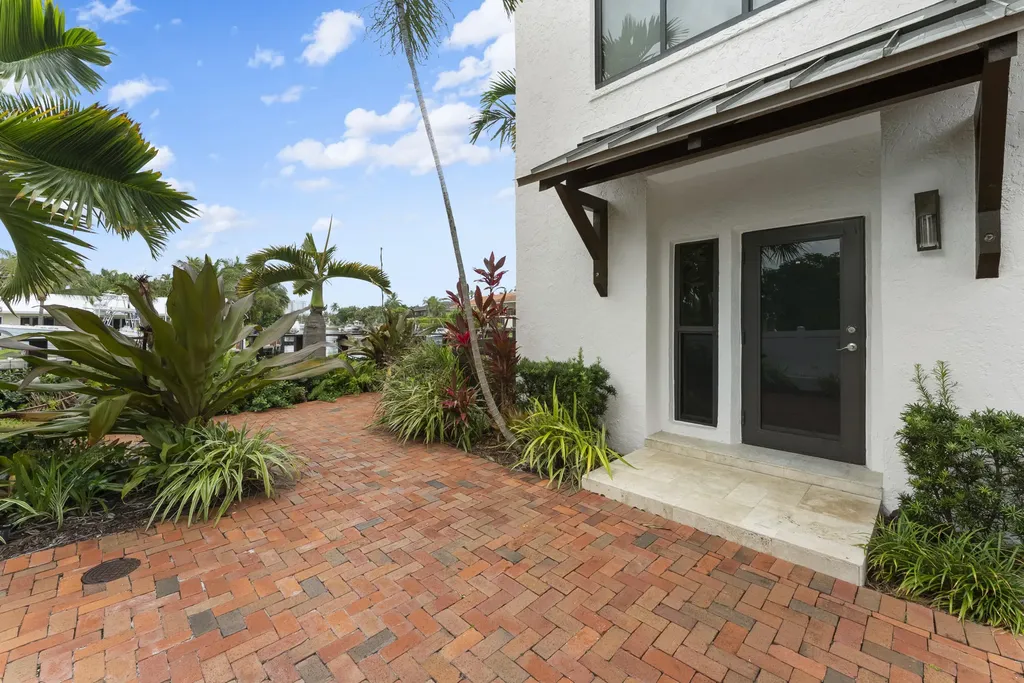 1121 Bel Air Drive Highland Beach FL 33487