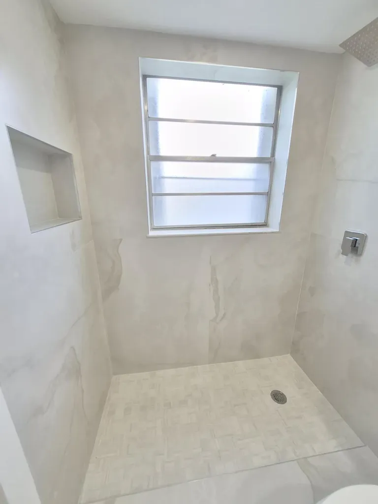 87 Bedford D West Palm Beach FL 33417