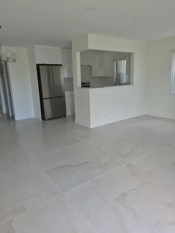87 Bedford D West Palm Beach FL 33417