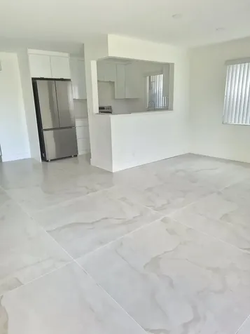 87 Bedford D West Palm Beach FL 33417