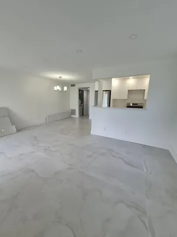 87 Bedford D West Palm Beach FL 33417