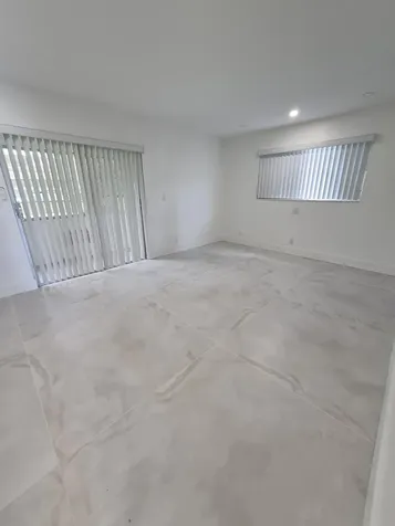 87 Bedford D West Palm Beach FL 33417