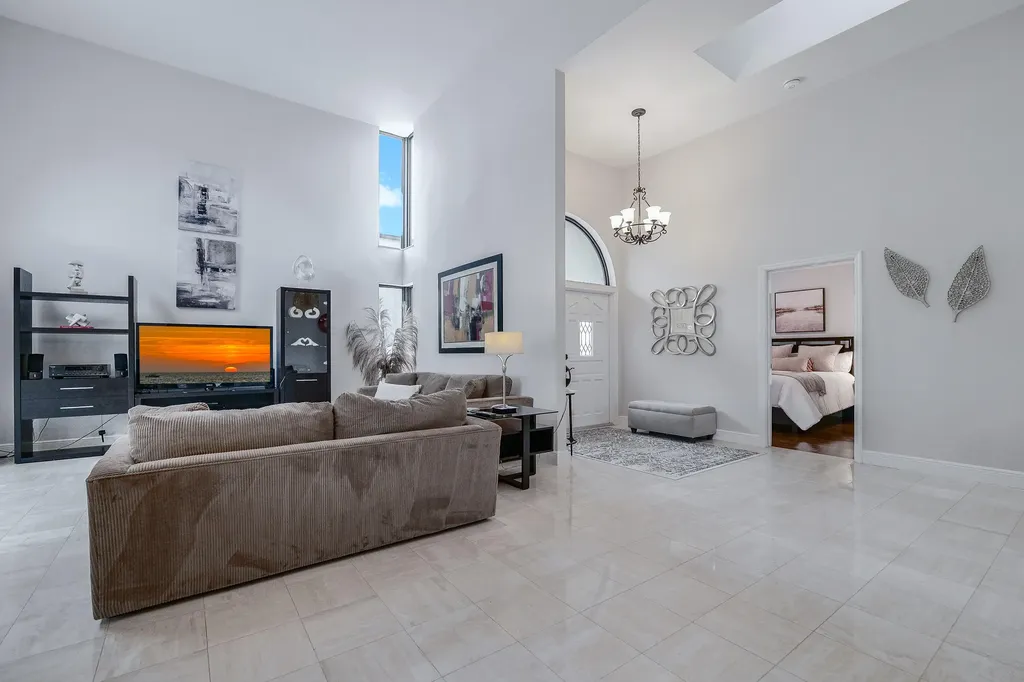 23264 N Mirabella Circle Circle N Boca Raton FL 33433