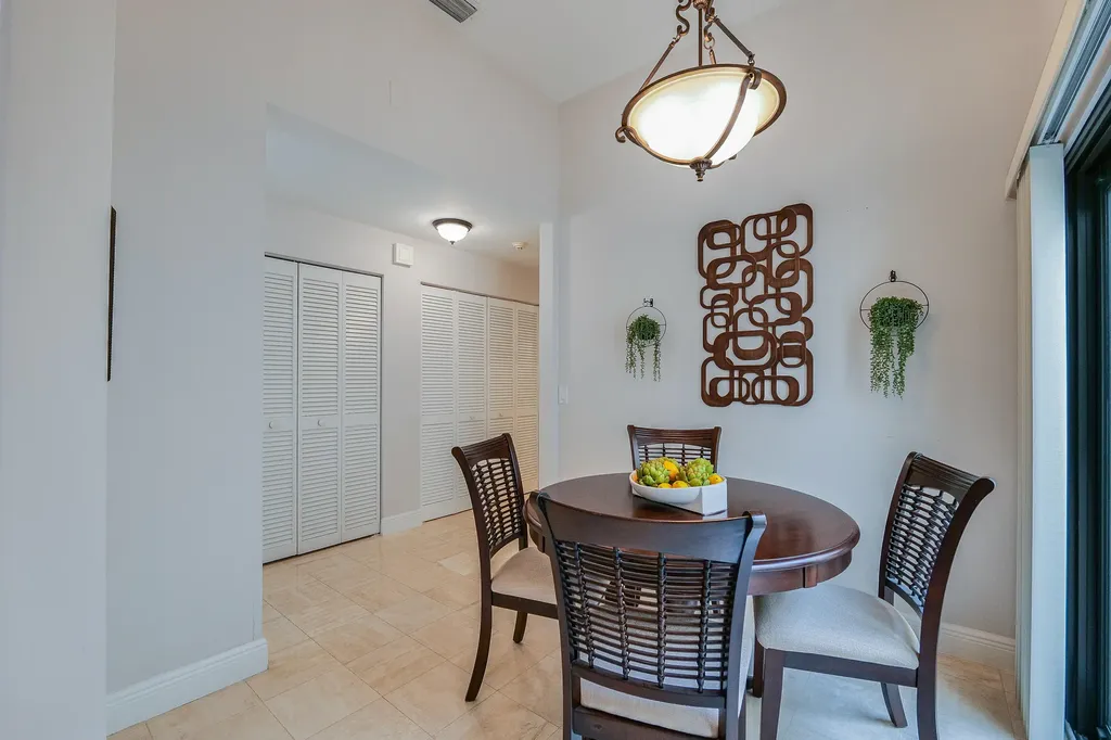 23264 N Mirabella Circle Circle N Boca Raton FL 33433