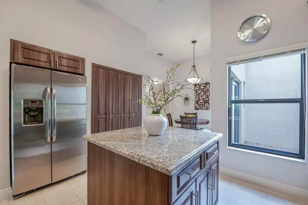 23264 N Mirabella Circle Circle N Boca Raton FL 33433