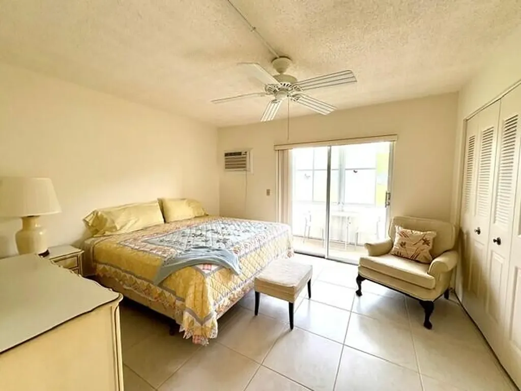 116 Windsor F West Palm Beach FL 33417