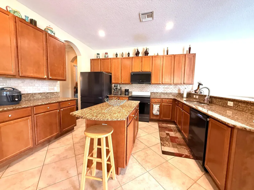 6613 Hall Boulevard The Acreage FL 33470