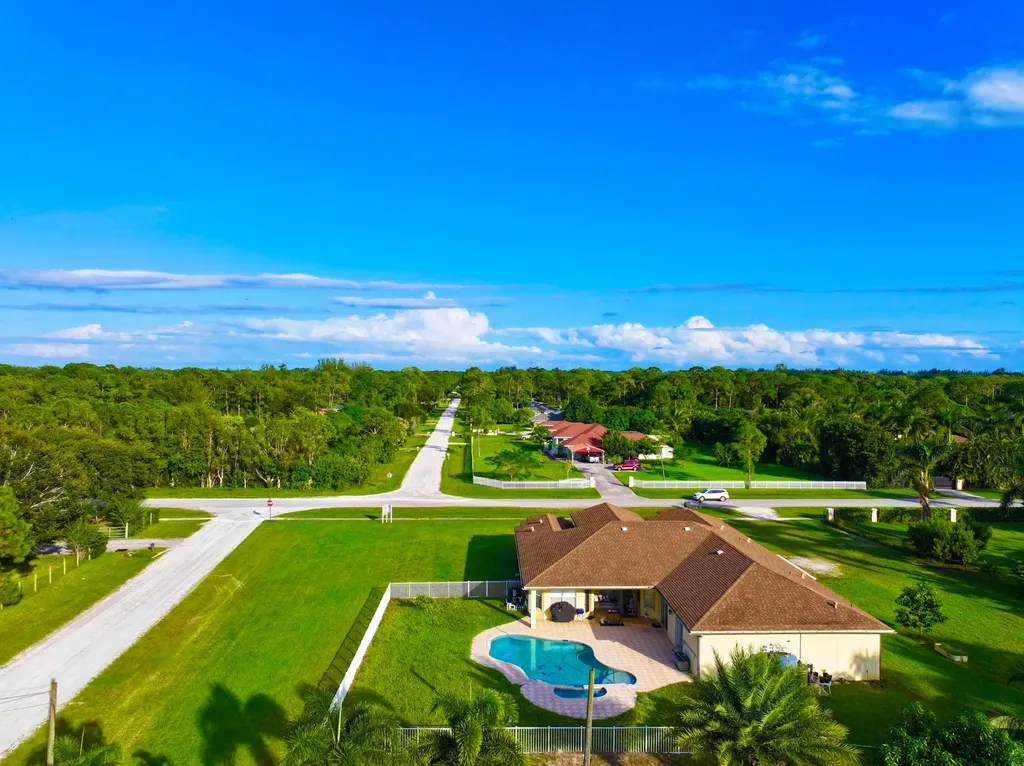 6613 Hall Boulevard The Acreage FL 33470