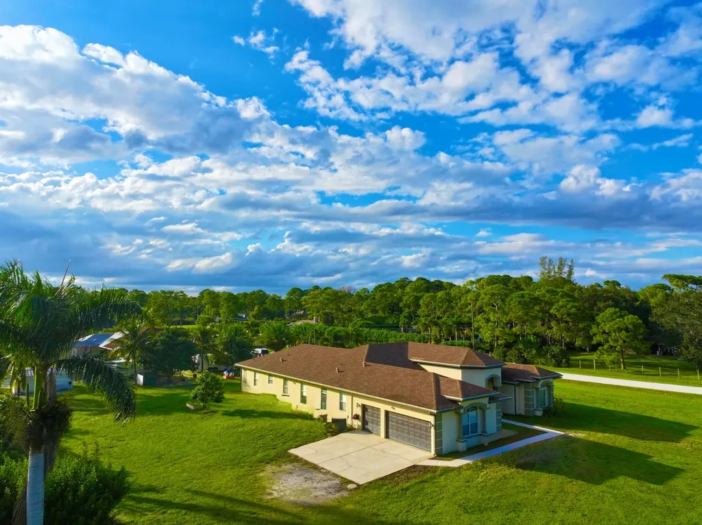 6613 Hall Boulevard The Acreage FL 33470
