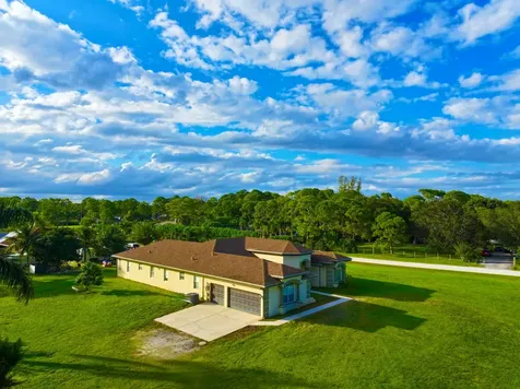 6613 Hall Boulevard The Acreage FL 33470