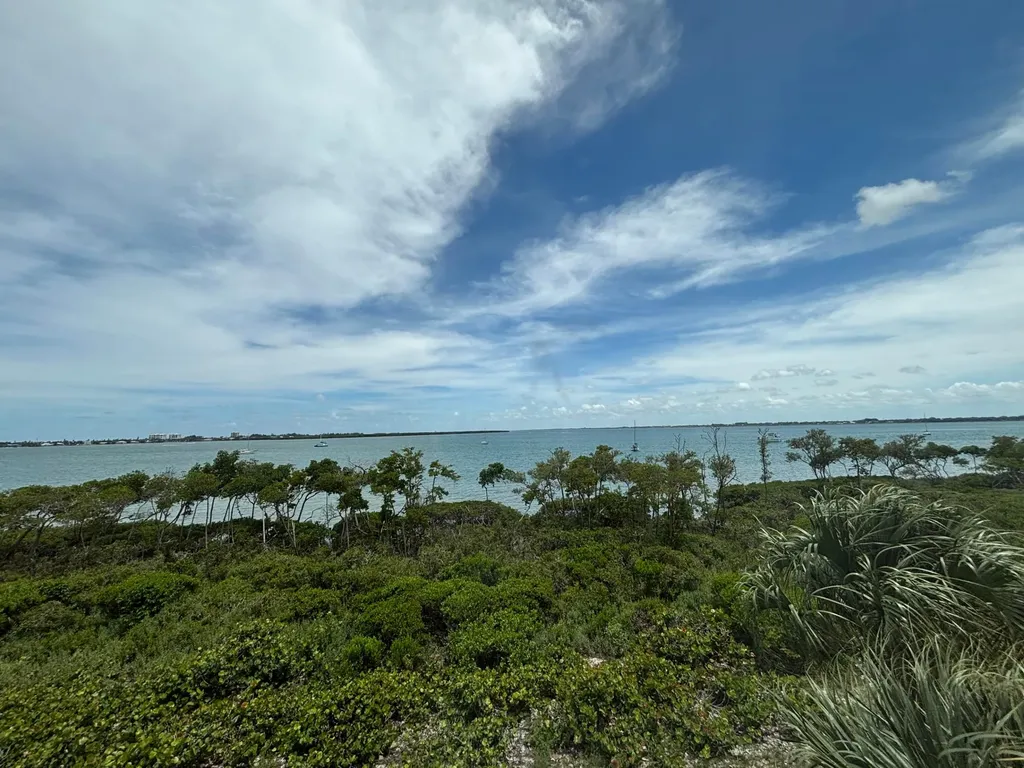 23 Harbour Isle Drive W Fort Pierce FL 34949