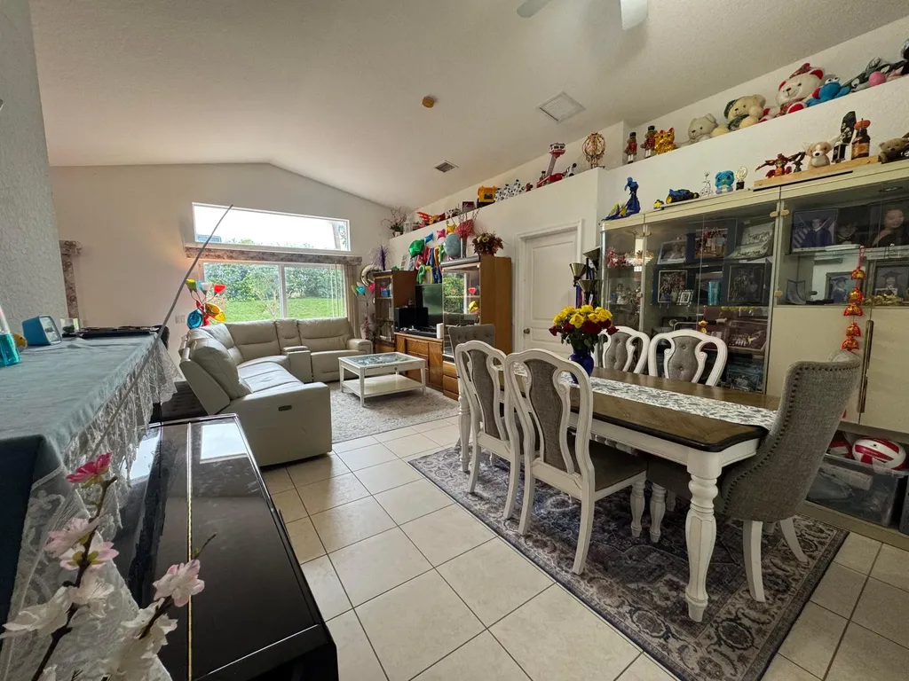 5076 Nautica Lake Circle Greenacres FL 33463