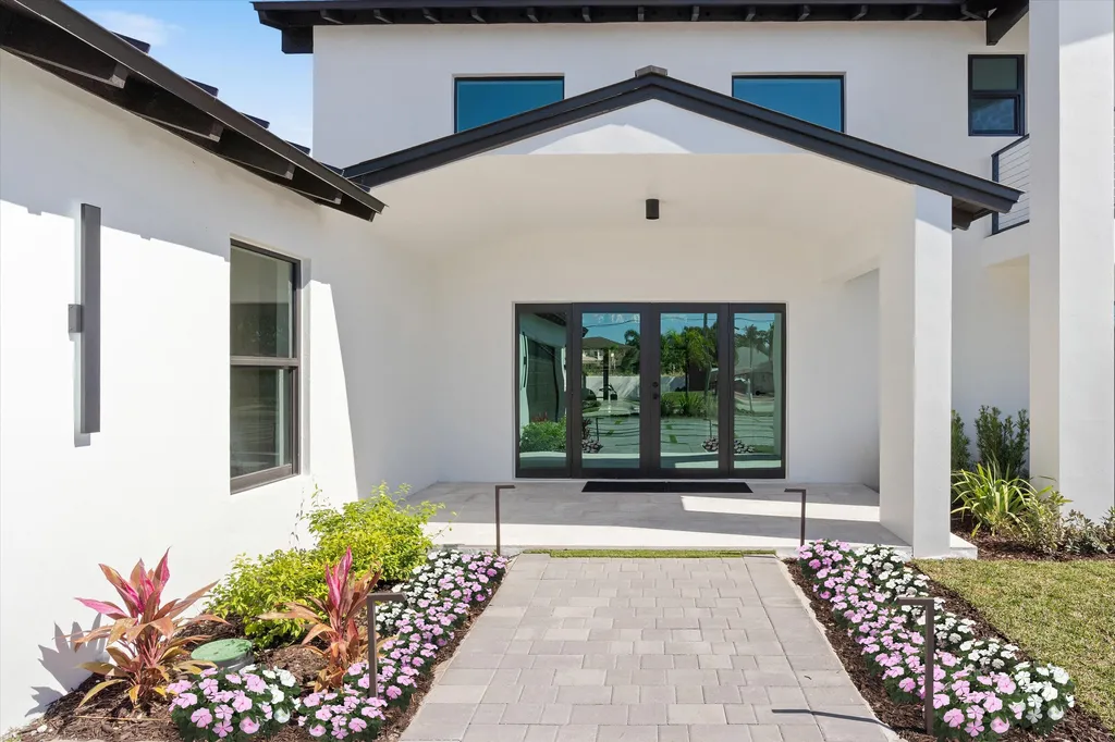 868 Country Club Drive North Palm Beach FL 33408