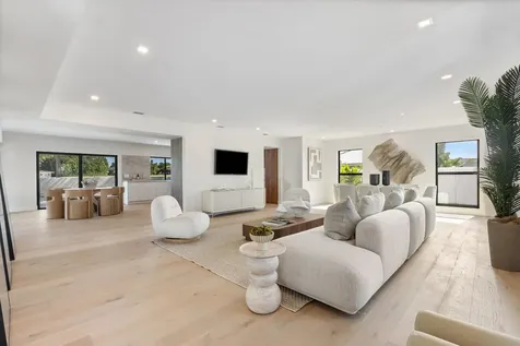 868 Country Club Drive North Palm Beach FL 33408