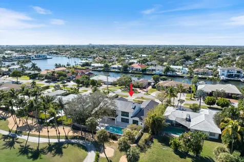 868 Country Club Drive North Palm Beach FL 33408