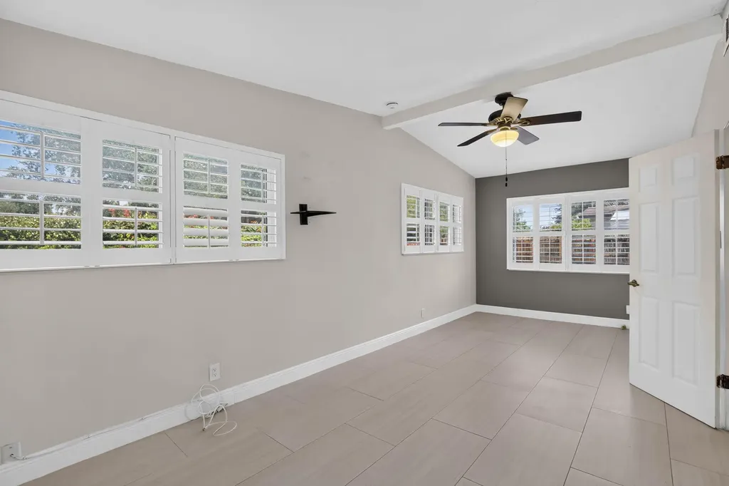 1101 E Country Club Circle Plantation FL 33317