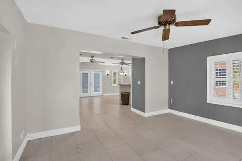1101 E Country Club Circle Plantation FL 33317