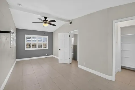 1101 E Country Club Circle Plantation FL 33317
