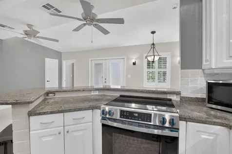 1101 E Country Club Circle Plantation FL 33317