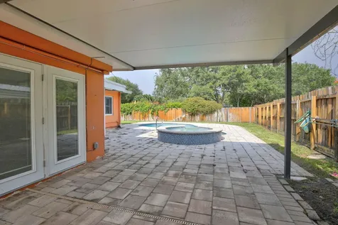 1101 E Country Club Circle Plantation FL 33317