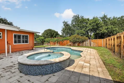1101 E Country Club Circle Plantation FL 33317