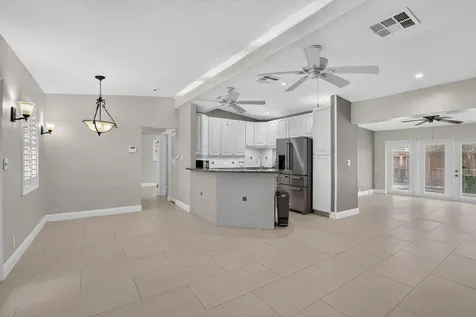 1101 E Country Club Circle Plantation FL 33317
