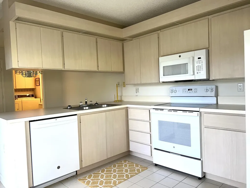 36 Danbury Court Royal Palm Beach FL 33411