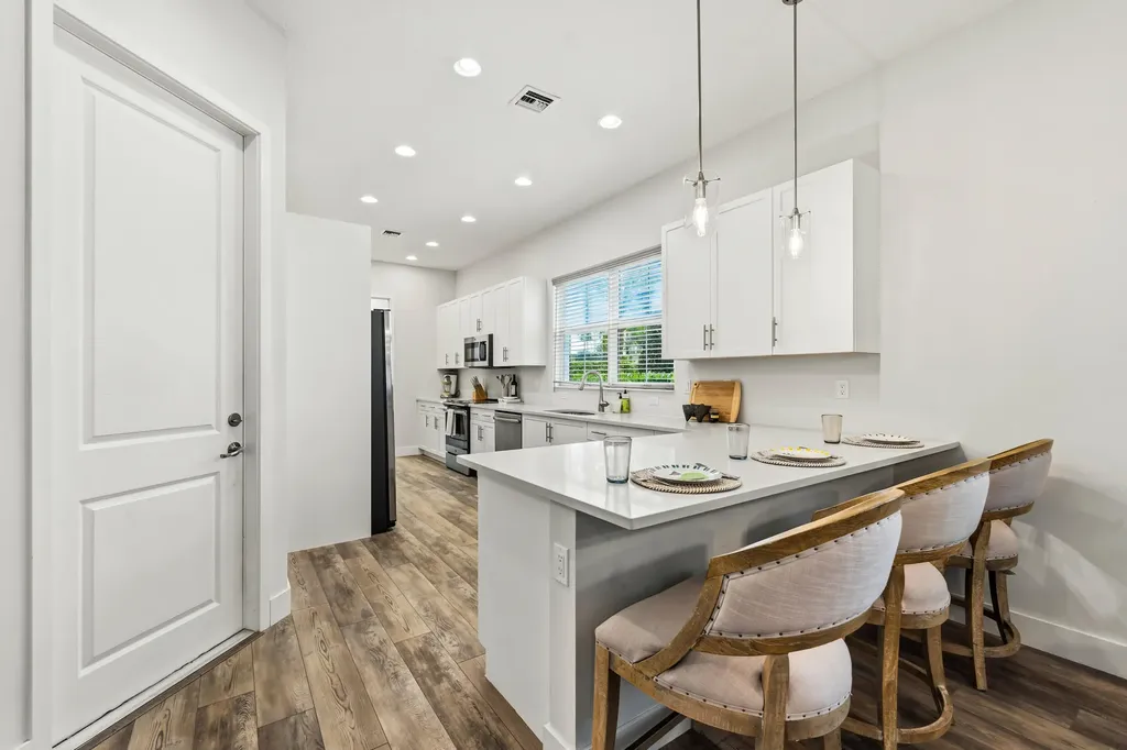 4916 Pointe Midtown Way Palm Beach Gardens FL 33418
