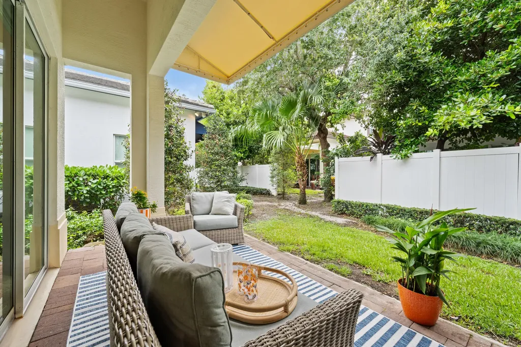 4916 Pointe Midtown Way Palm Beach Gardens FL 33418