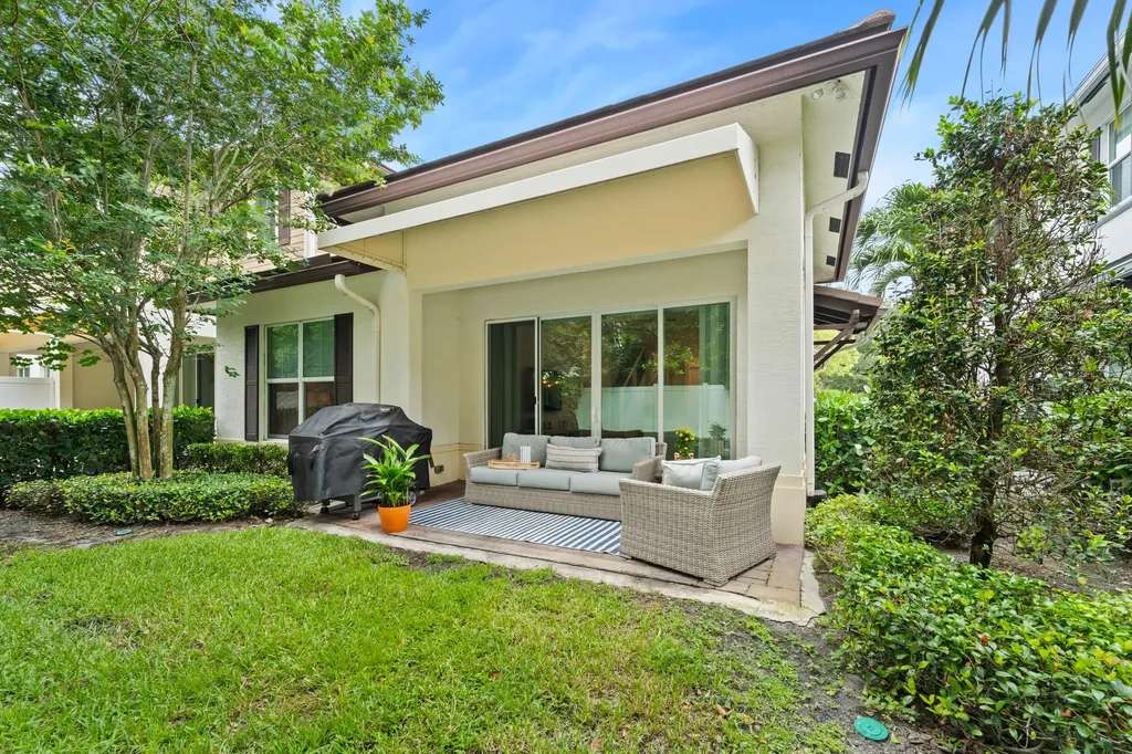 4916 Pointe Midtown Way Palm Beach Gardens FL 33418