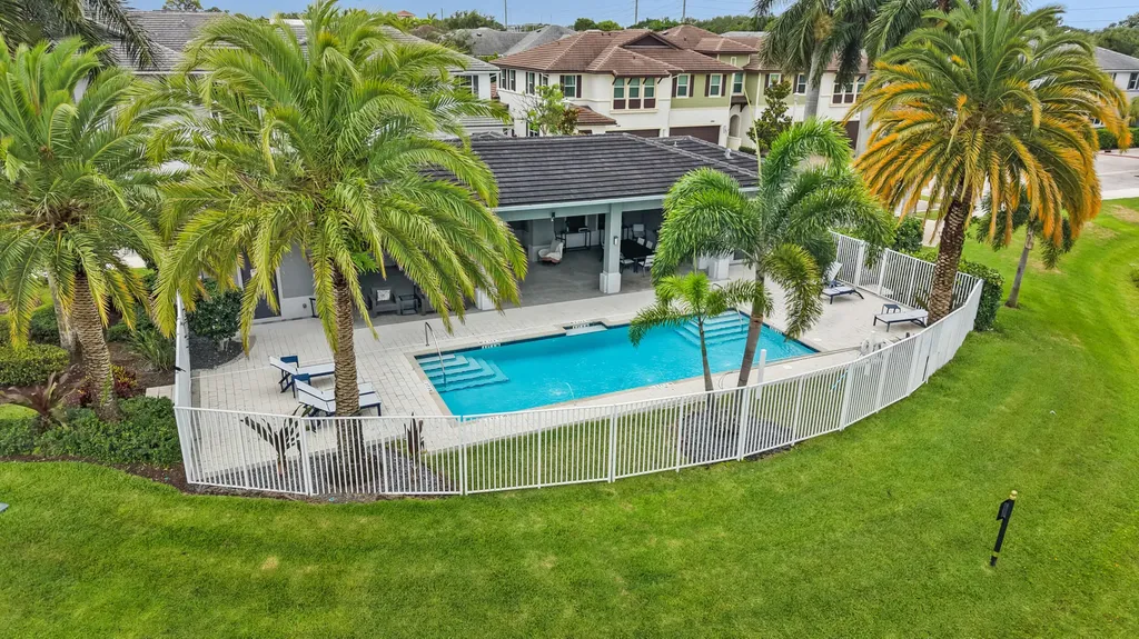 4916 Pointe Midtown Way Palm Beach Gardens FL 33418