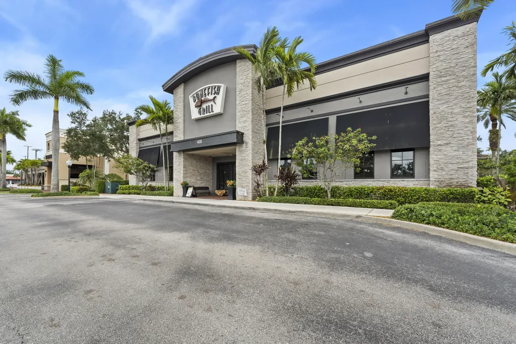4916 Pointe Midtown Way Palm Beach Gardens FL 33418