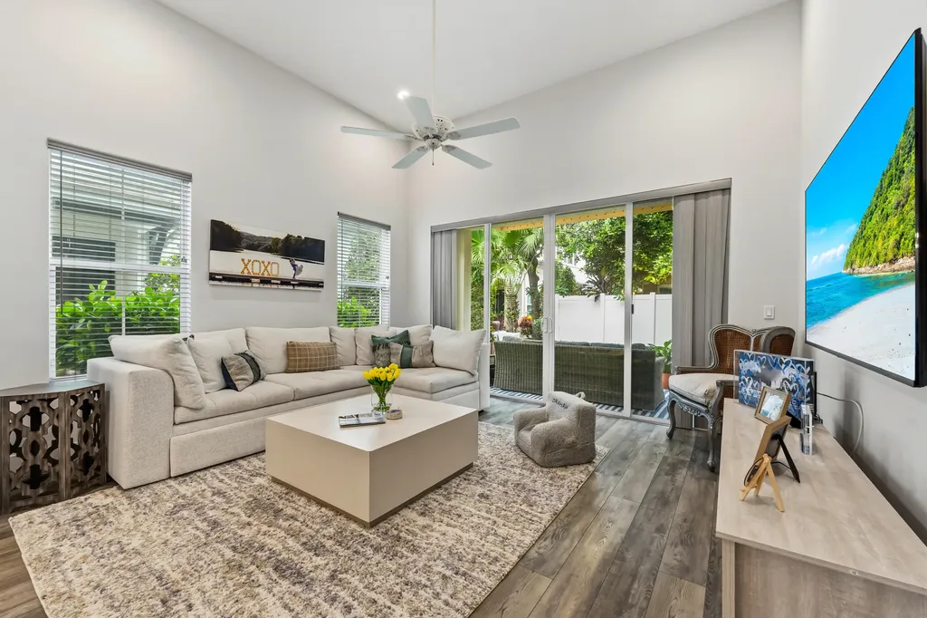 4916 Pointe Midtown Way Palm Beach Gardens FL 33418