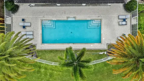 4916 Pointe Midtown Way Palm Beach Gardens FL 33418