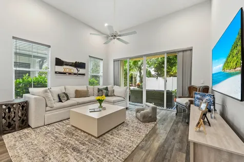 4916 Pointe Midtown Way Palm Beach Gardens FL 33418
