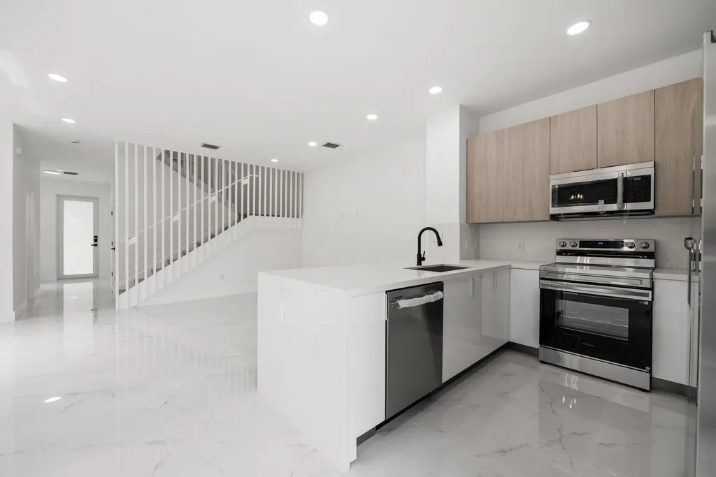 1355 NW 42nd Street Miami FL 33142