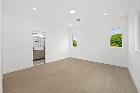 1355 NW 42nd Street Miami FL 33142