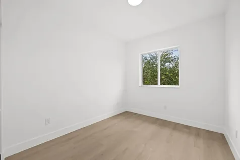 1355 NW 42nd Street Miami FL 33142