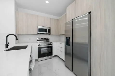 1355 NW 42nd Street Miami FL 33142