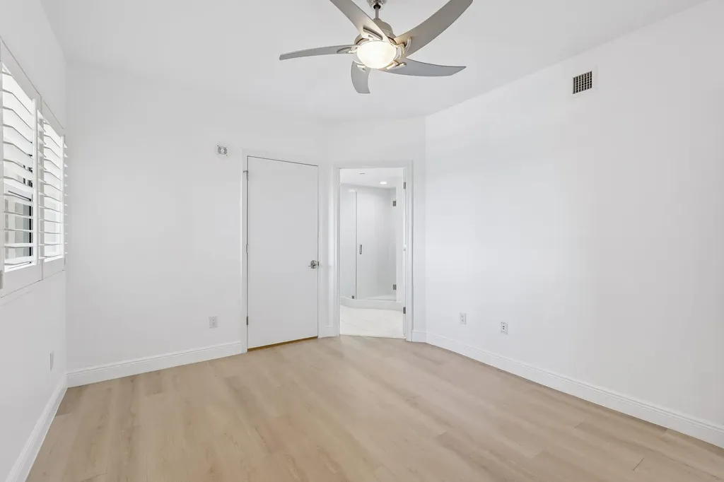 2650 Lake Shore Drive Riviera Beach FL 33404