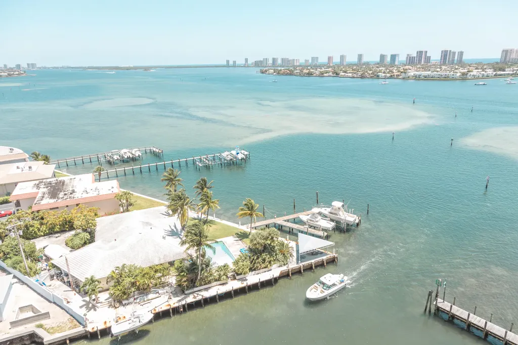 2650 Lake Shore Drive Riviera Beach FL 33404