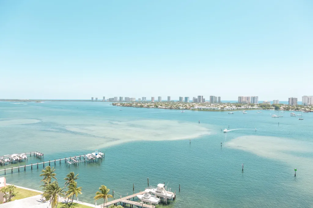 2650 Lake Shore Drive Riviera Beach FL 33404
