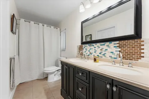 6515 SW 8th Place North Lauderdale FL 33068